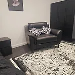 Apartment Spectrum House *