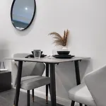 Apartment Spectrum House Bradford (West Yorkshire)