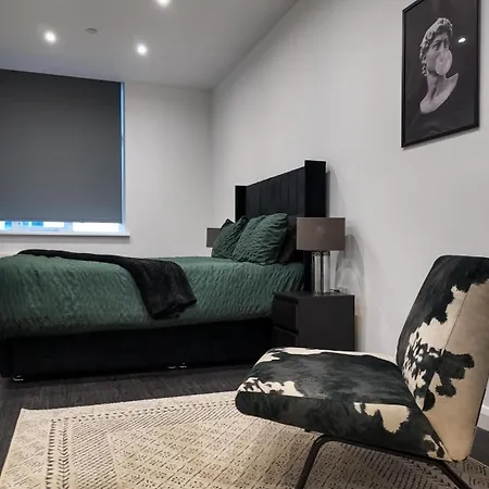 Spectrum House Apartment