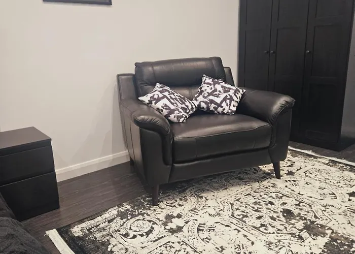 Apartment Spectrum House *