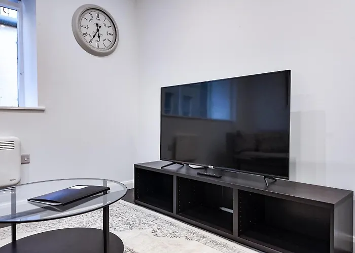 Apartment Spectrum House *