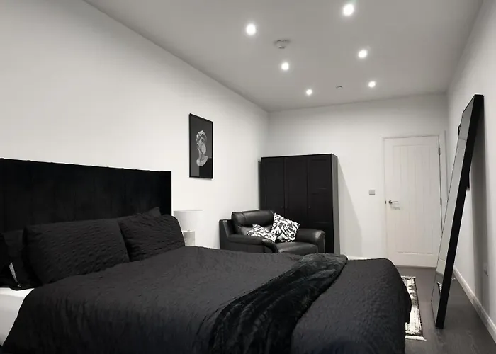 Apartment Spectrum House *