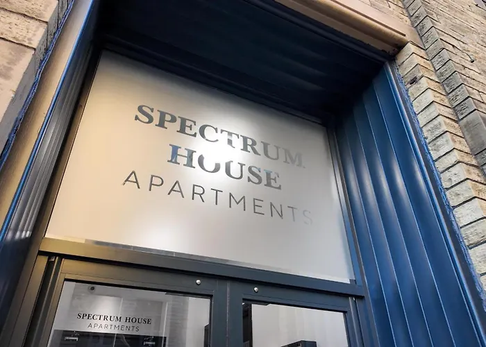 Spectrum House Брадфорд